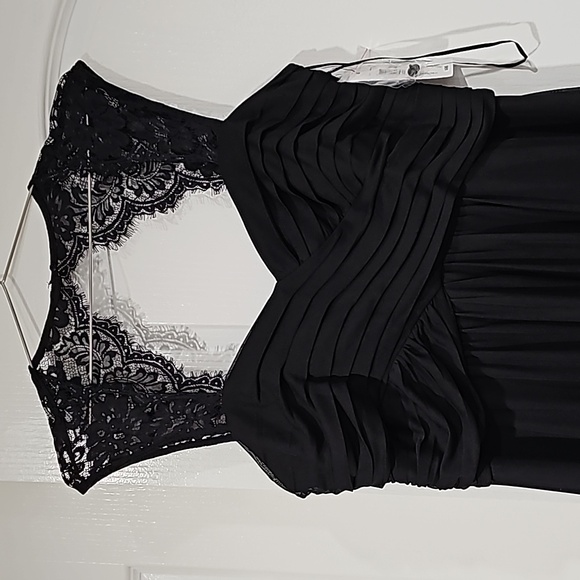 NWT Long black gown with lace top - Picture 3 of 11